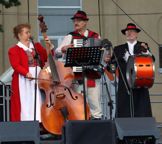 tercet Marzenna, Ryszard i Tadeusz