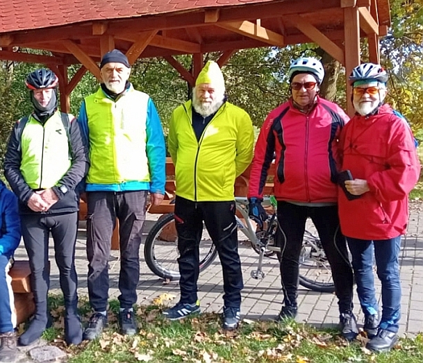 przy tablicy... przy jeziorze w Nowogardzie.