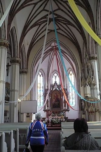w kościele