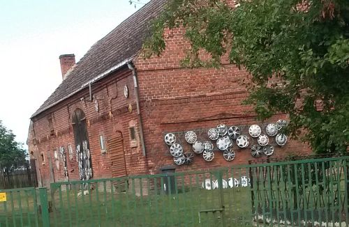 Unibórz, Ościęcin - kolekcja kołpaków...